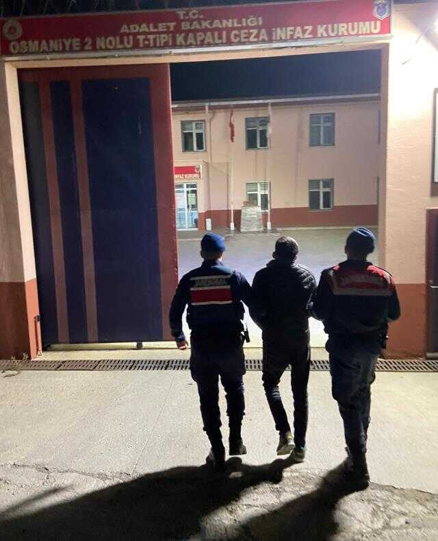 19 yıl hapis cezasıyla aranıyordu, çekyat altında böyle yakalandı