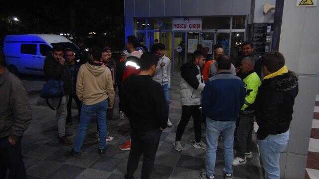 Mersin'de Şehirler Arası Otobüs Terminali'nde el bombası iddiası paniğe neden oldu Mersin'de Şehirler Arası Otobüs Terminali'nde el bombası iddiası paniğe neden oldu