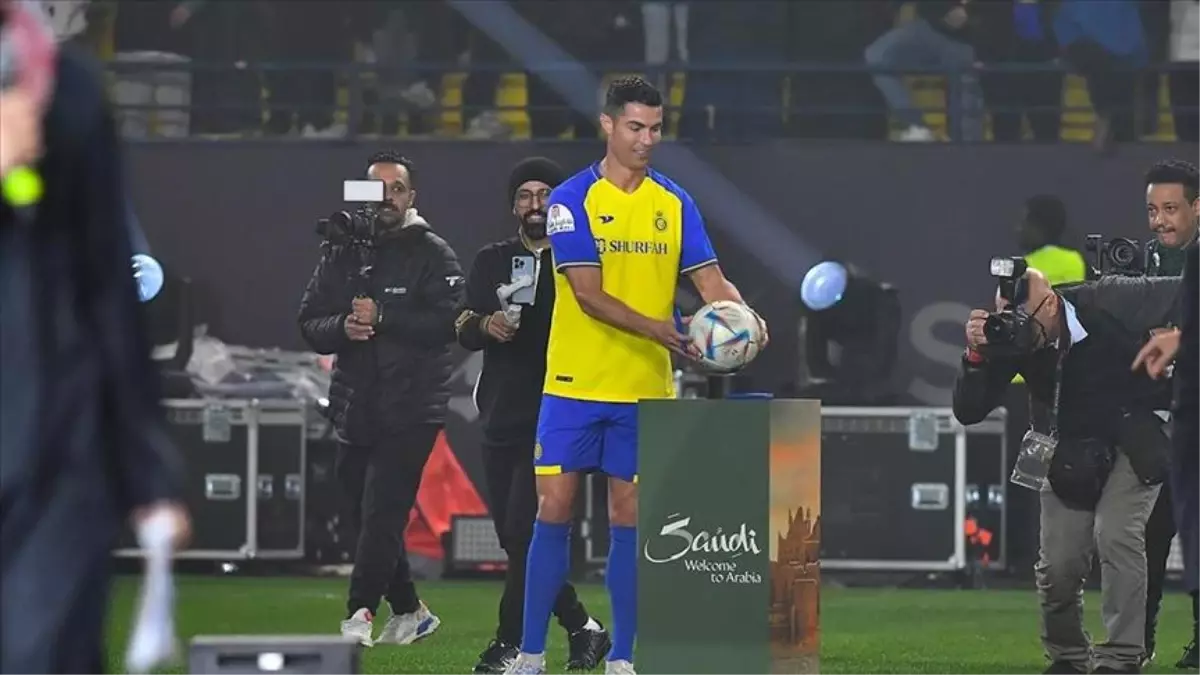 Ronaldo Al Nassr maçında oynuyor mu? Ronaldo Al Nassr Al Tai maçında oynuyor mu, var mı, yok mu, yedek mi? Al Nassr ilk 11'i!