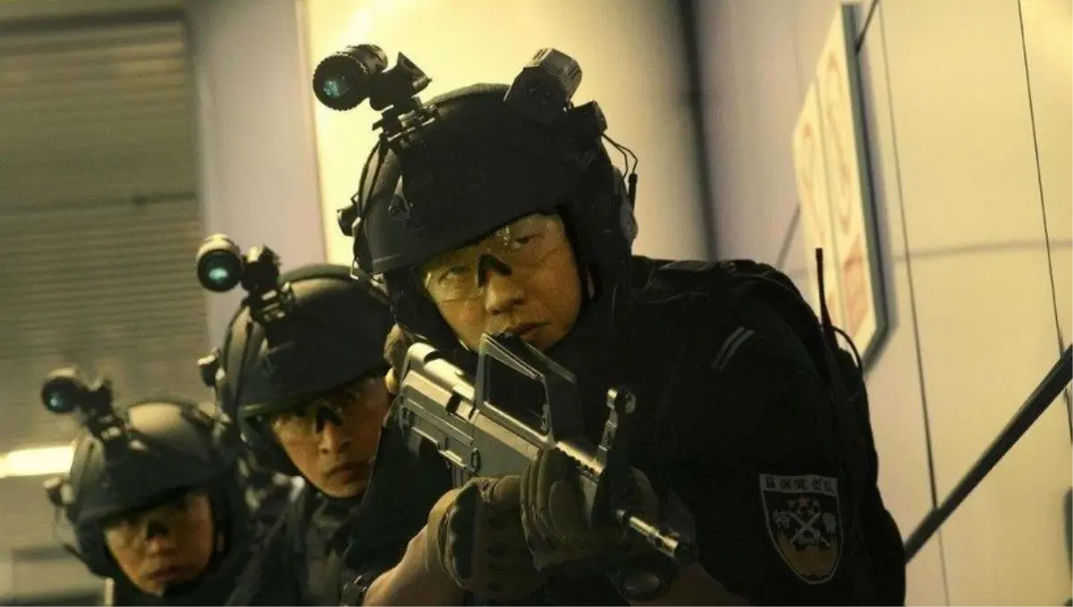 S.W.A.T. konusu nedir, oyuncuları kimler? S.W.A.T. hangi ülke yapımı, nerede çekildi? S.W.A.T. ne zaman çekildi?