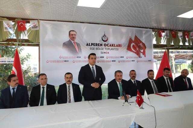 Alperen Ocakları Genel Başkanı Samet Bağcı, BBP lideri Destici ile birlikte Ege Bölge toplantısını gerçekleştirdi