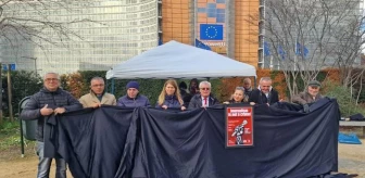 Avrupalı gazeteciler Brüksel'de basın özgürlüğü çağrısı yaptı