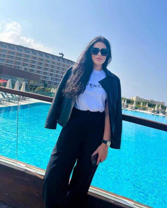 'Maneviyatım ağır basıyor' diyerek müziği bırakan Tuğçe Tayfur'dan bir sürpriz hamle daha! Tek kalemde sildi 'Maneviyatım ağır basıyor' diyerek müziği bırakan Tuğçe Tayfur'dan bir sürpriz hamle daha! Tek kalemde sildi