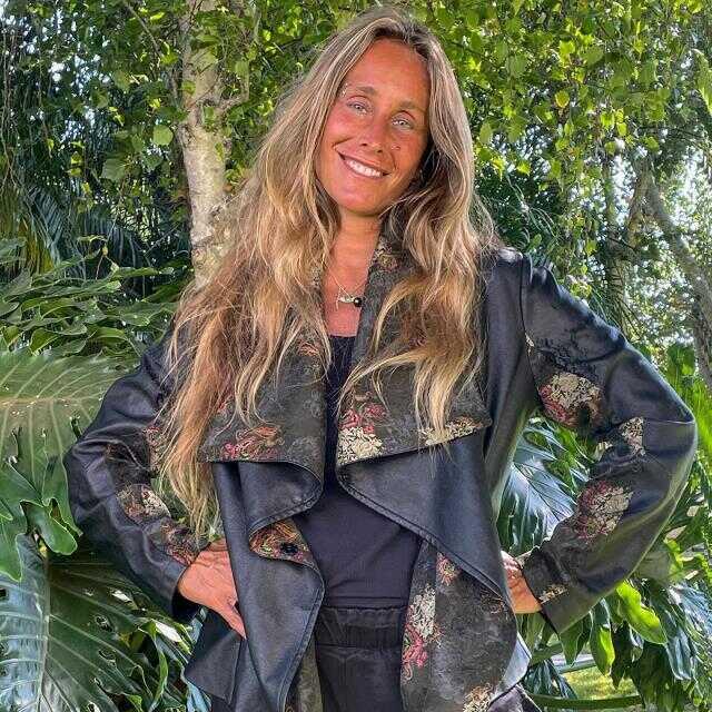 'Işık saçmamın nedeni ilişkiye girmek' diyen Bennu Gerede takipçilerine seslendi