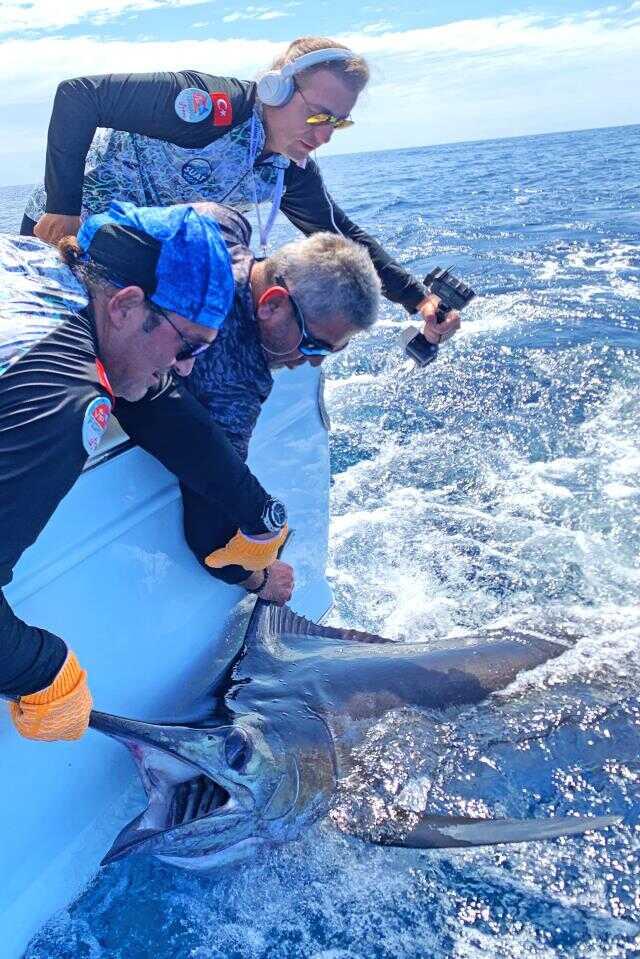 Türkler Kosta Rika'da Rekorları Altüst Etti Türkler Kosta Rika'da Rekorları Altüst Etti