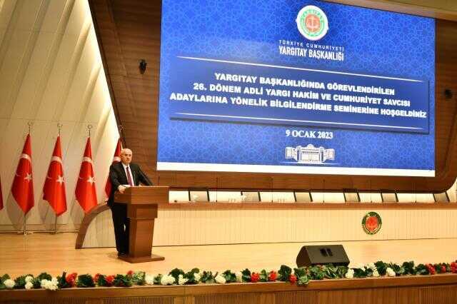 Yargıtay Başkanı Mehmet Akarca, Yargıtay'da Görevlendirilen 26. Dönem Adli Yargı Hâkim ve Cumhuriyet Savcısı adaylarına yönelik seminerine katıldı
