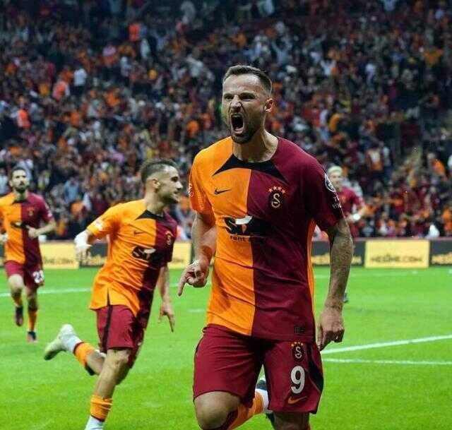 Tam bir hayal kırıklığı olmuştu! Galatasaray yıldız futbolcunun sözleşmesini feshediyor Tam bir hayal kırıklığı olmuştu! Galatasaray yıldız futbolcunun sözleşmesini feshediyor