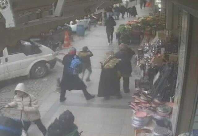 Bağcılar'da tekstil atölyesinde patlama! Yaralılar var Bağcılar'da tekstil atölyesinde patlama! Yaralılar var