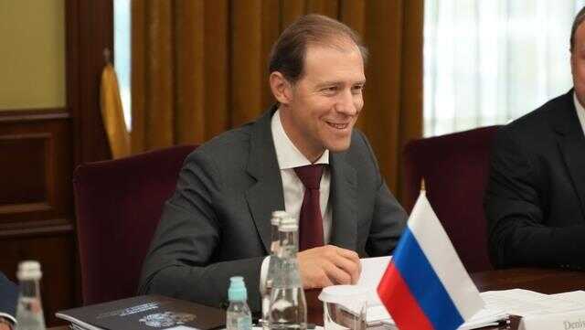 Putin, Türkiye tatiline çıkarak görevini aksatan ismi herkesin gözü önünde azarladı: Niye aylaklık ediyorsun?