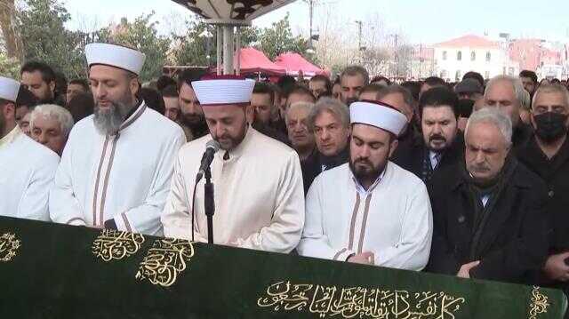 Sanatçı Burhan Çaçan, son yolculuğuna uğurlandı Sanatçı Burhan Çaçan, son yolculuğuna uğurlandı