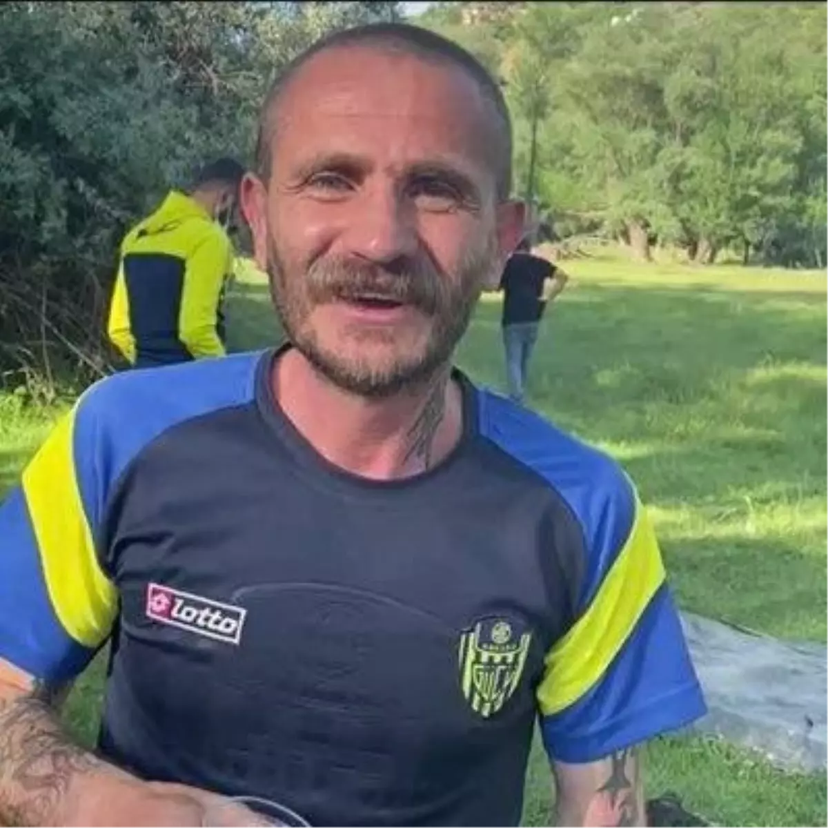 Benekli Ayhan kimdir, kaç yaşında? Benekli Ayhan neden Ankaragücü taraftarı?
