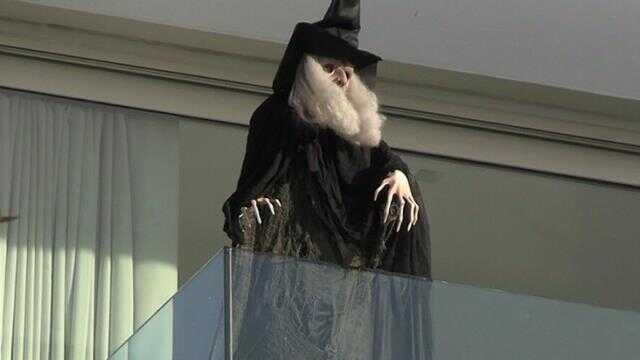 Shakira ve Pique savaşındaki son gönderme bomba! Balkona cadı koydu Shakira ve Pique savaşındaki son gönderme bomba! Balkona cadı koydu