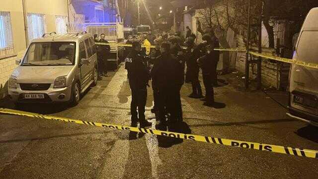 Her şey çocuklarının gözleri önünde oldu! Hamile karısını öldüren adam aynı silahla intihar etti Her şey çocuklarının gözleri önünde oldu! Hamile karısını öldüren adam aynı silahla intihar etti