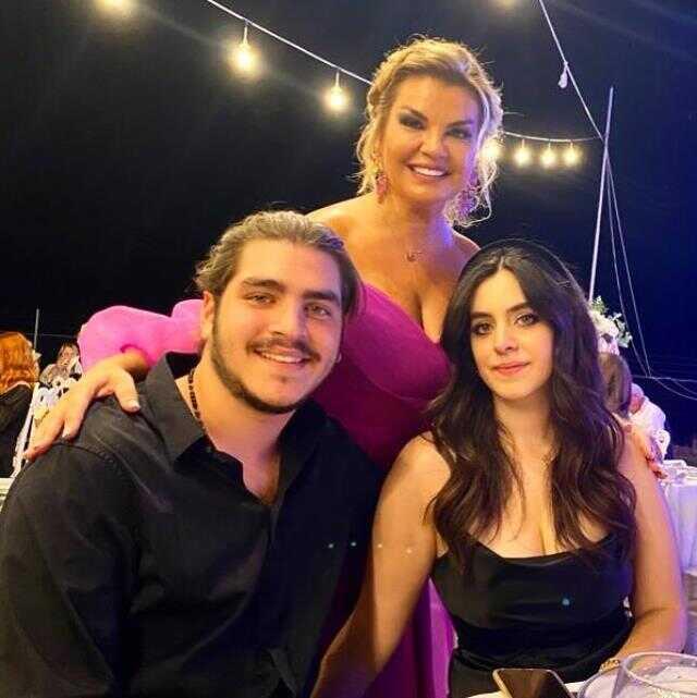 Elif Karlı'nın cezaevinde yatan eşi hayatını kaybetti Elif Karlı'nın cezaevinde yatan eşi hayatını kaybetti