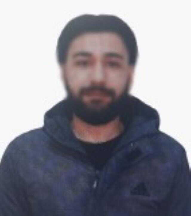 Kız kardeşini kaçıran şahsı durdurmak için arabanın kaputuna atladı! Sonrası korkunç Kız kardeşini kaçıran şahsı durdurmak için arabanın kaputuna atladı! Sonrası korkunç