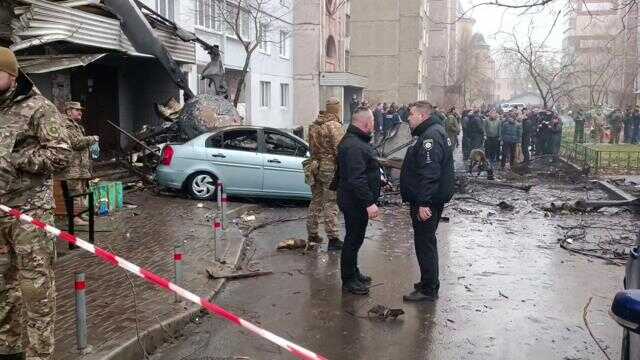 Son Dakika! Ukrayna'da helikopter düştü: Ukrayna İçişleri Bakanı dahil 18 kişi hayatını kaybetti Son Dakika! Ukrayna'da helikopter düştü: Ukrayna İçişleri Bakanı dahil 18 kişi hayatını kaybetti