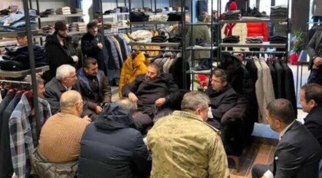 Binali Yıldırım'ın oğlu Erkam Yıldırım'ın vali ve jandarma komutanıyla çekilen fotoğrafı tartışma yarattı