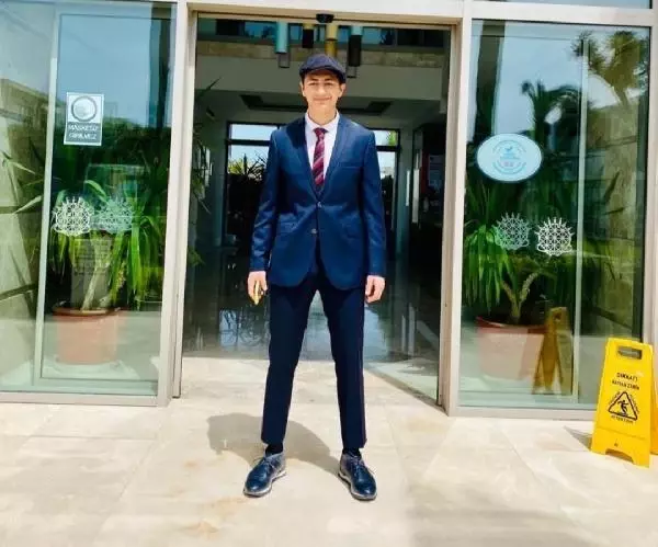 Daha hayatının baharındaydı! Balkonda spor yaptığı sırada hayatını kaybetti Daha hayatının baharındaydı! Balkonda spor yaptığı sırada hayatını kaybetti