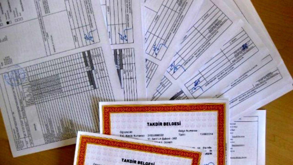 Karne almaya gitmek zorunlu mu, karne alınmazsa ne olur, cezası var mı 2023? Karne almaya gitmezsek ne olur, ceza verilir mi?