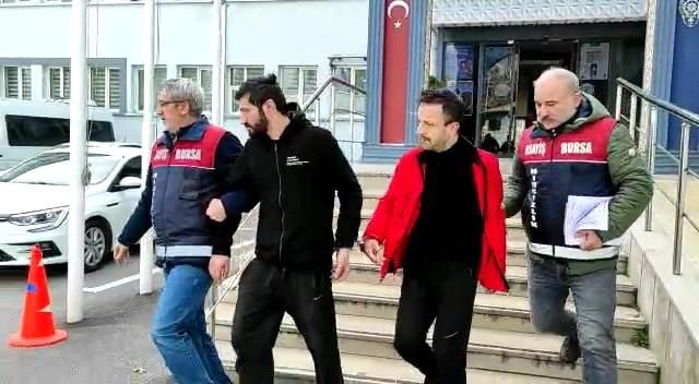 Bursa'da hava soğuk diye hastanede kalan evsiz şahıs, bilgisayarları çaldı