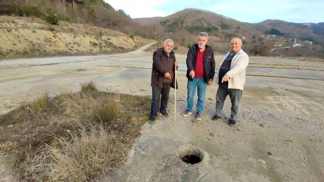 30 yıl önce kapatılan petrol kuyusunun yeniden açılmasını bekliyorlar