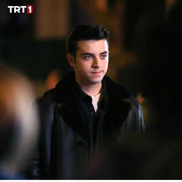 Genç oyuncu Berat Efe Parlar'ın annesi hayatını kaybetti Genç oyuncu Berat Efe Parlar'ın annesi hayatını kaybetti