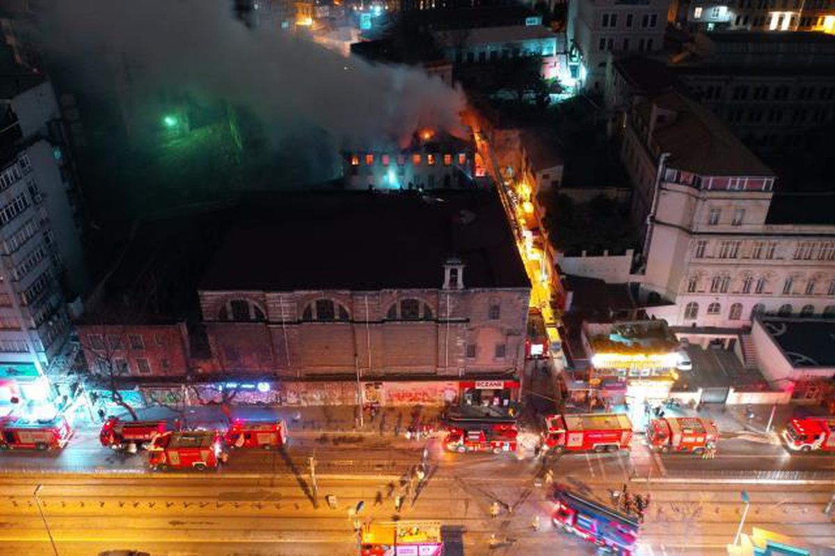 Kilise yangını söndü mü, ne oldu? Kilisede çıkan yangın son durum ne?