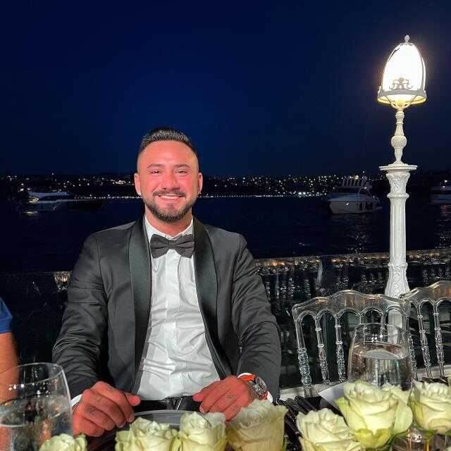 Gökhan Çıra'dan kafa karıştıran paylaşım! 'Baba oldum' diyerek bebeğiyle poz verdi Gökhan Çıra'dan kafa karıştıran paylaşım! 'Baba oldum' diyerek bebeğiyle poz verdi