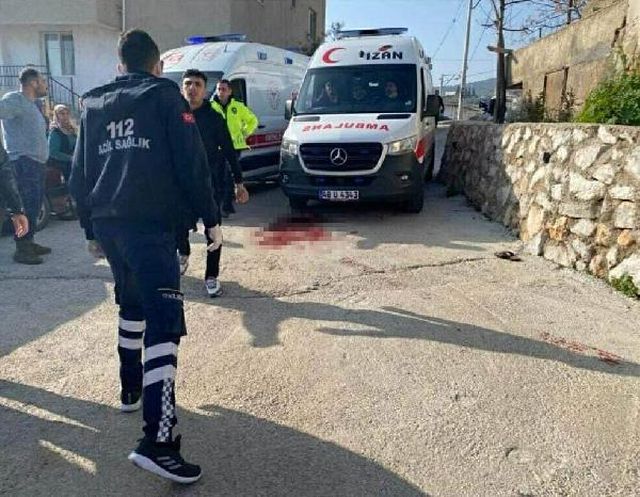 Muğla'da husumetli ailelerin silahlı ve bıçaklı kavgası: 1 ölü, 2 yaralı