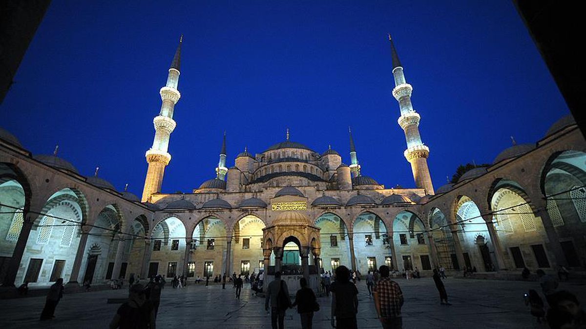 Regaib mi Regaip mi? Regaip Kandili doğru yazılışı nasıl?