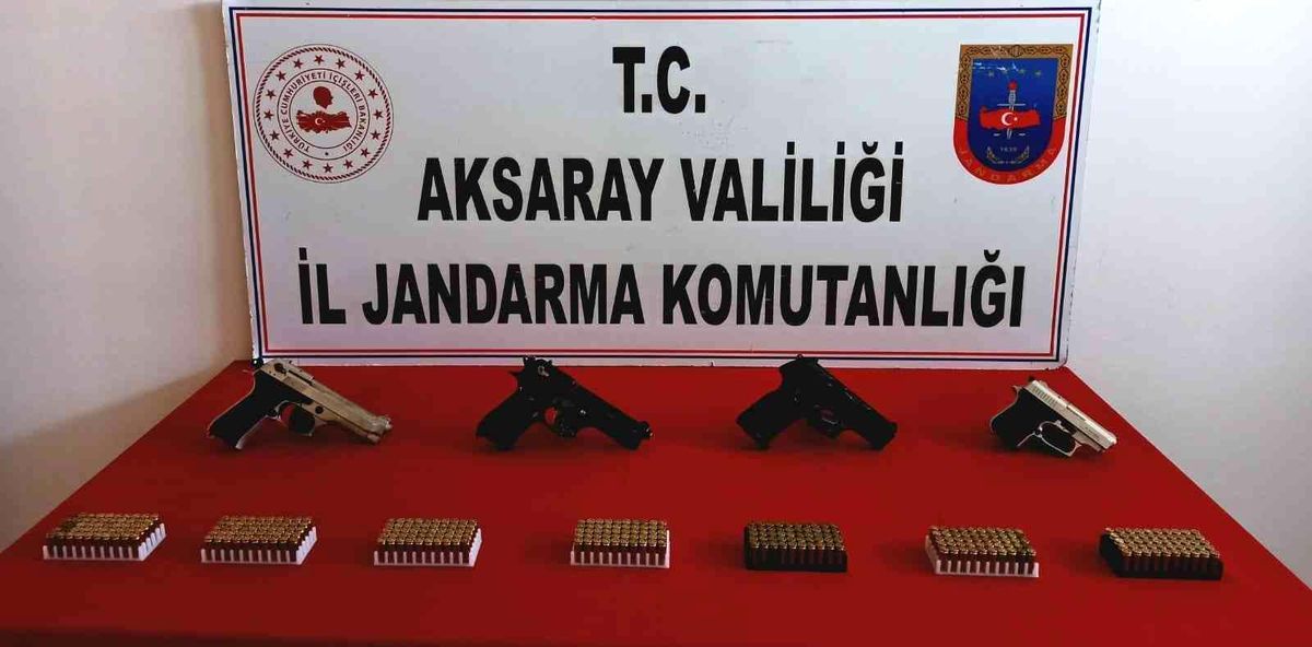 Aksaray'da jandarmadan silah operasyonu: 4 gözaltı