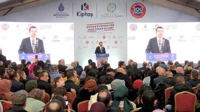 İmamoğlu'na kentsel dönüşüm programında 'İşten çıkarma' tepkisi! Korumalar salondan uzaklaştırdı