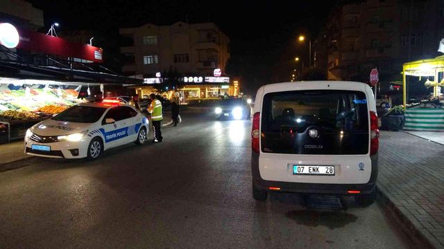 Kazadan sonra ulu orta tuvaletini yapınca başına iş aldı! Hem para cezası yedi hem ehliyeti kaptırdı