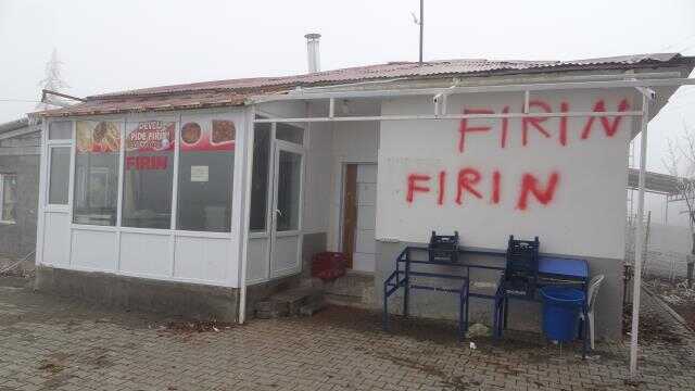 Malatya'da soğuk hava ekmek fırınını dondurdu