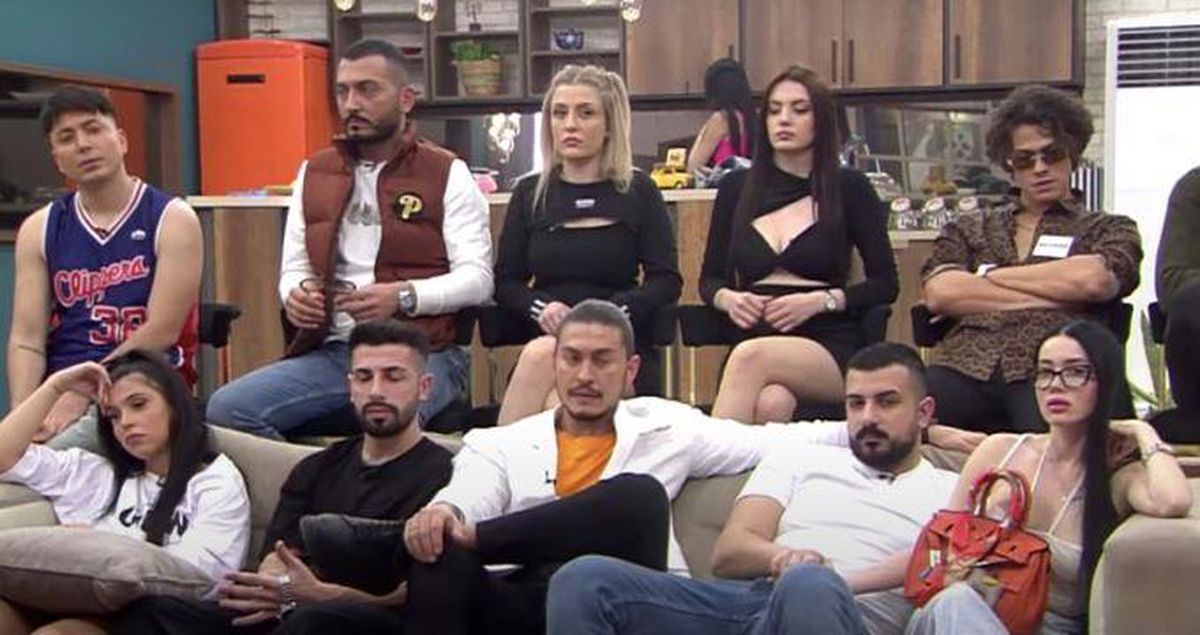 Kısmetse Olur 44.bölüm fragmanı İZLE! Kısmetse Olur Aşkın Gücü son bölüm ne oldu? Kısmetse Olur yeni bölüm fragman İZLE!