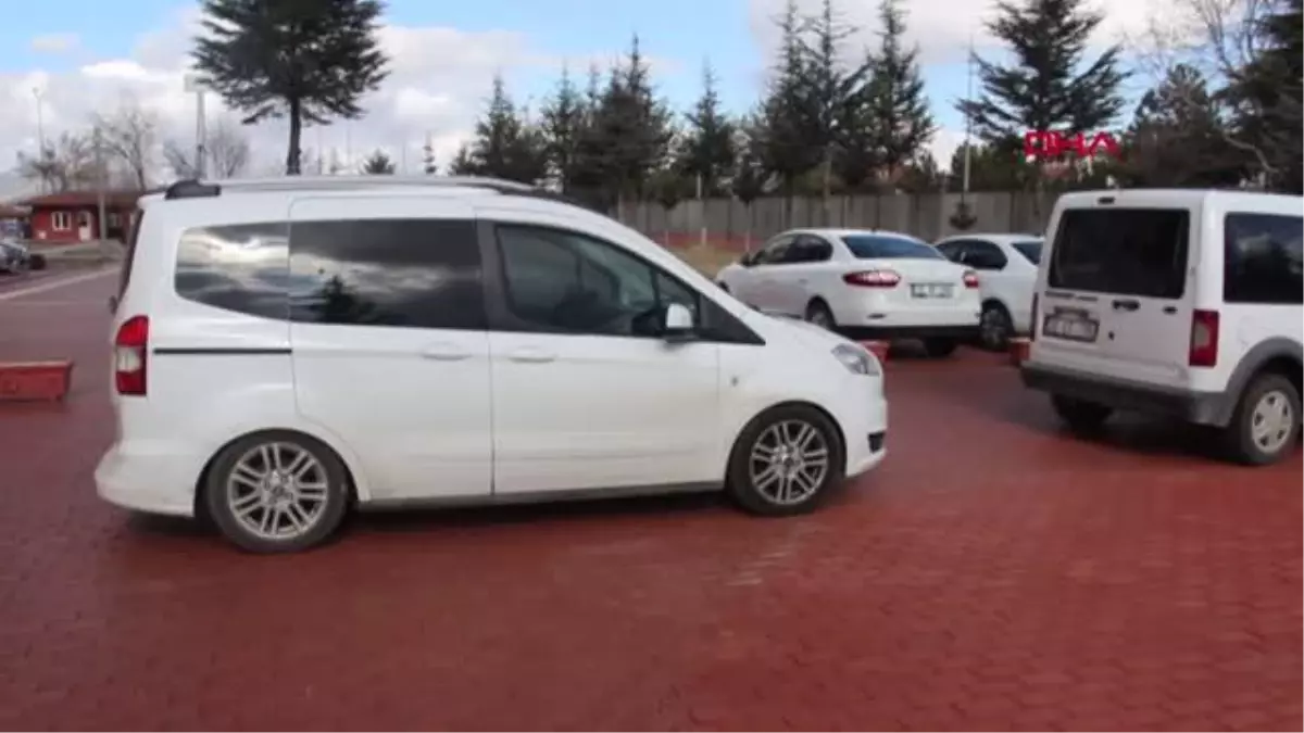 SİTE YÖNETİCİSİNİ ÖLDÜRÜP, AKARYAKIT İSTASYONUNA MESAİYE GİTMİŞ