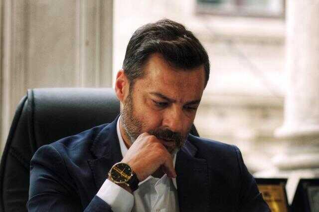 Kızılcık Şerbeti'nin başrolü Evrim Alasya, sette olay çıkardığı iddiasını tiye aldı