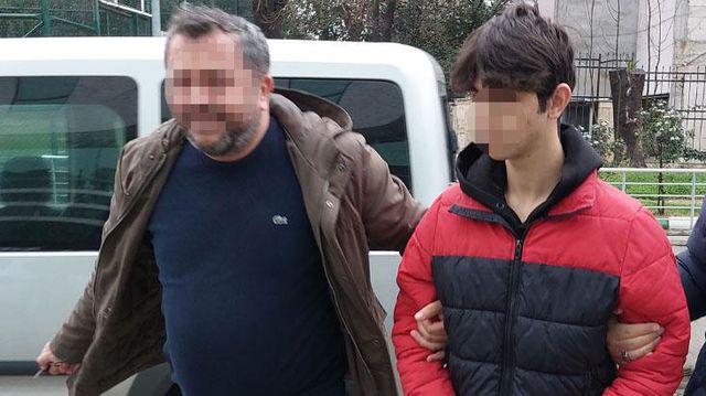 Tek cümlesi yetti! 17 yaşındaki genç, ağabeyini 7 yerinden bıçaklayarak öldürdü