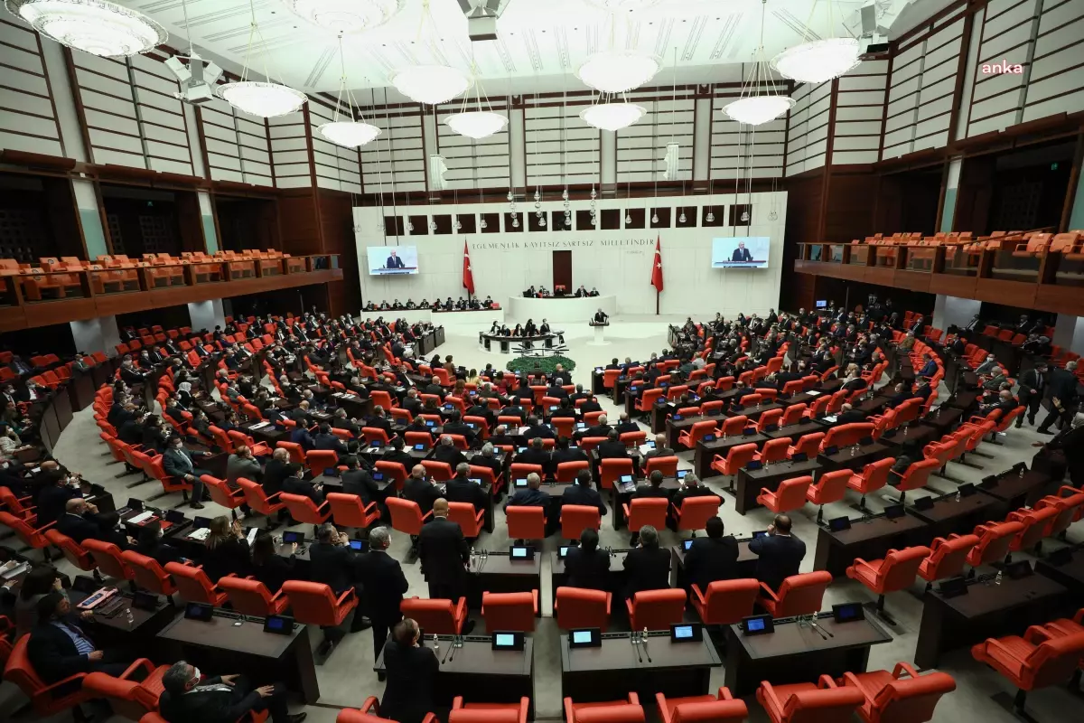 AKP'nin YÖK Kanunu'nda Değişiklik Öngören Teklifi TBMM'de Kabul Edildi