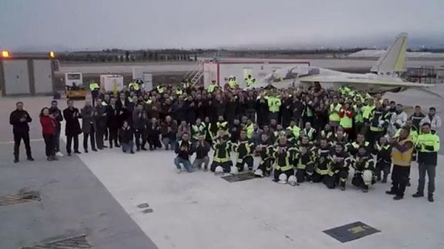 Türkiye'nin ilk yerli jeti HÜRJET motorunu çalıştırdı! Tarihi anlarda mühendisler büyük sevinç yaşadı