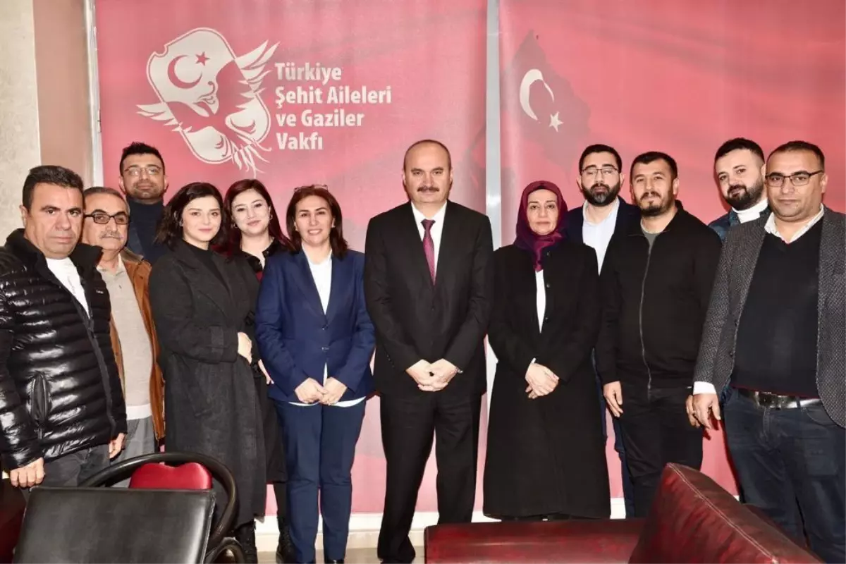 Vali Canalp'tan TÜZÜN başkana ziyaret