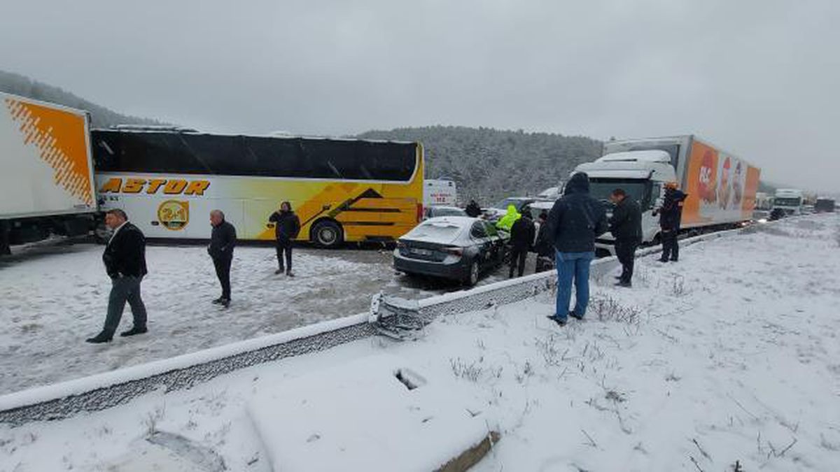 Bolu- İstanbul yolu neden kapalı? Bolu- İstanbul yolu kapalı mı, ne zaman açılacak?
