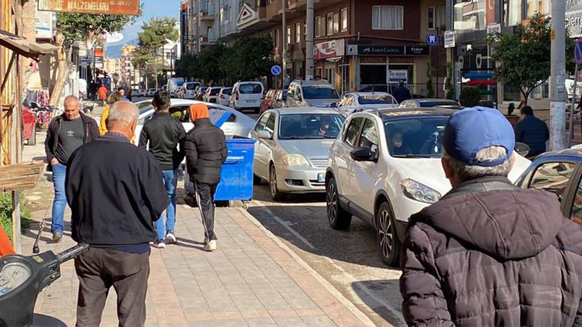 Osmaniye'de 4.6 büyüklüğünde deprem! Sarsıntı çevre illerden de hissedildi