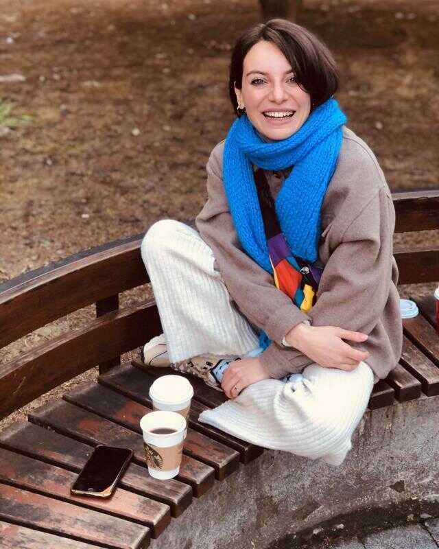 Ünlü oyuncu Merve Altınkaya'dan, omurilik tümörü ameliyatı oldu