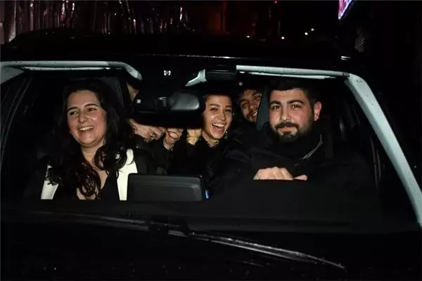 Zeynep Bastık, gönlünü Farah Zeynep Abdullah'ın eski aşkına kaptırdı! İkili ilk kez görüntülendi Zeynep Bastık, gönlünü Farah Zeynep Abdullah'ın eski aşkına kaptırdı! İkili ilk kez görüntülendi