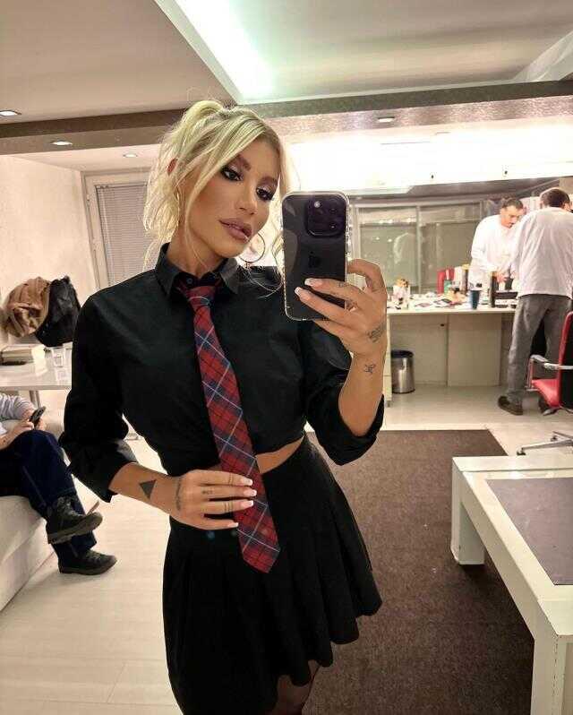 İrem Derici'den sevgilisi Atakan Işıktutan'a romantizm göndermesi