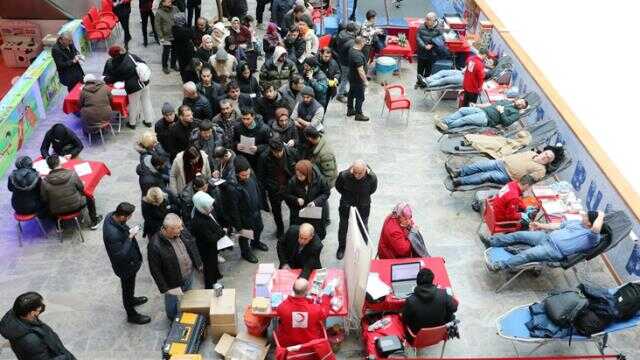 İstanbul'da deprem bölgesi için kan bağışı seferberliği