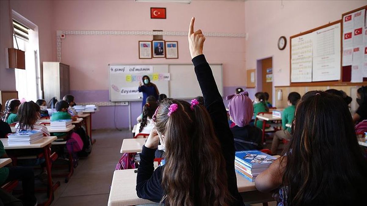 Coğrafya ve Jeoloji dersi kaldırıldı mı? Coğrafya dersi okullarda veriliyor mu, kaldırıldı mı?