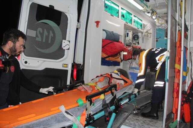 Depremde ağır yara alan Hatay'da 26 saat sonra gelen mutluluk! 2 çocuk enkazdan sağ olarak kurtarıldı