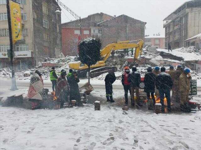 Depremde şu ana kadar kaç kişi öldü? Depremde ölen kişi sayısı kaç oldu?